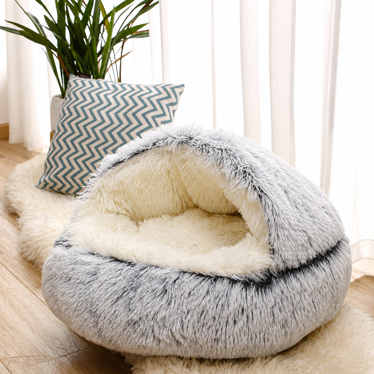 Cozy Shell Semi-Enclosed Cat Bed