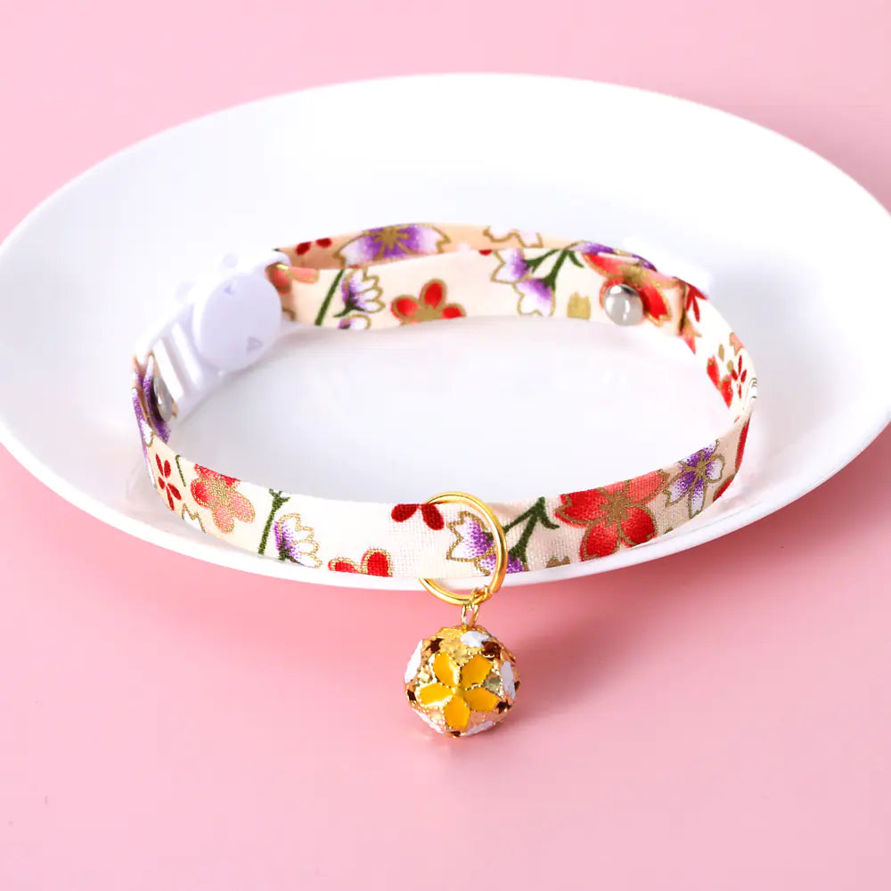Japanese Vintage Ethnic Sakura Floral Collar